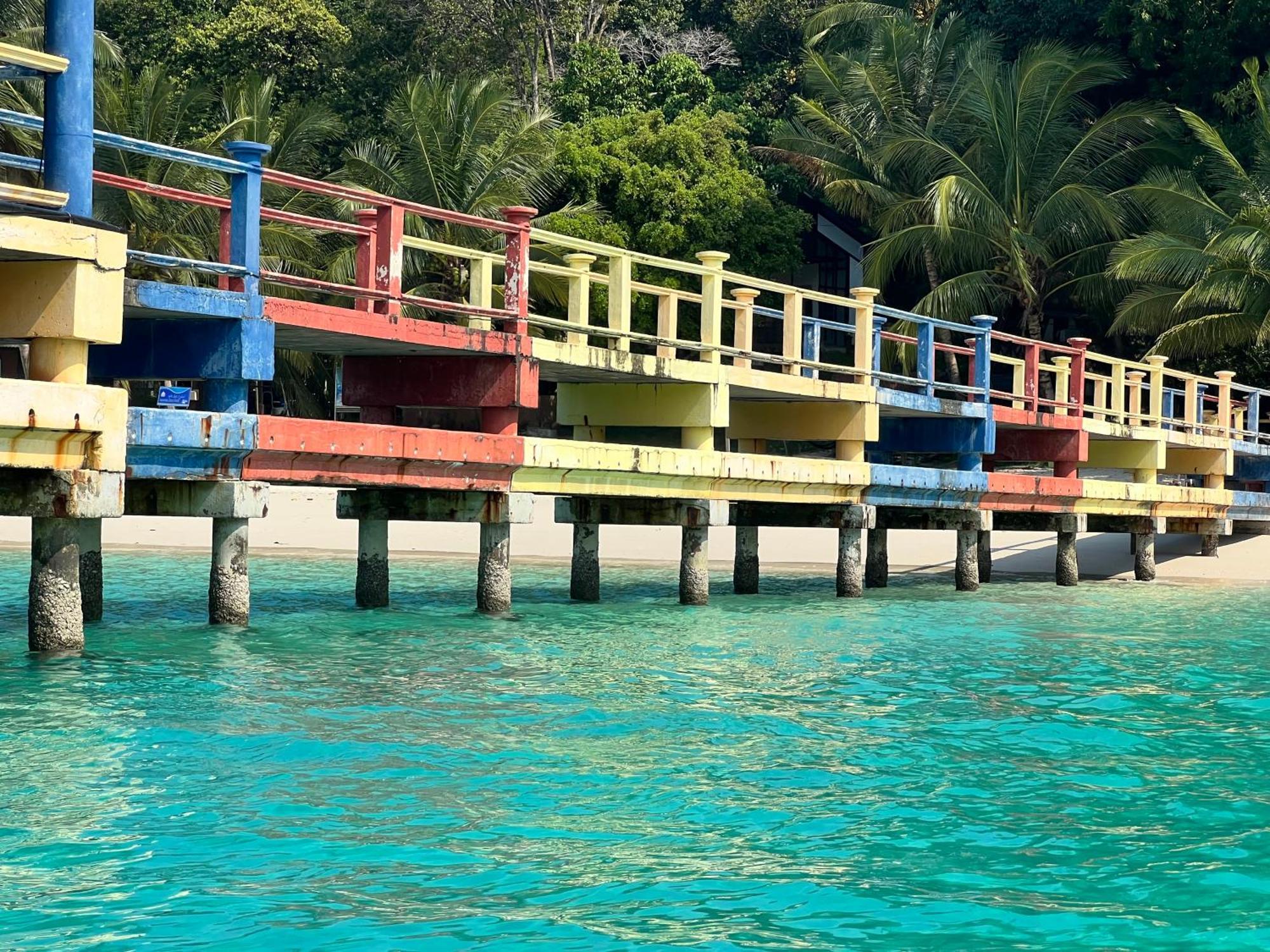 Отель Perhentian Suria Kampong Pasir Petani Экстерьер фото